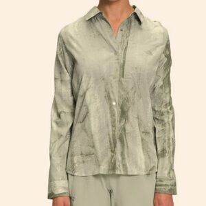 NWT NORTH FACE first trail upf flash dry button down size medium